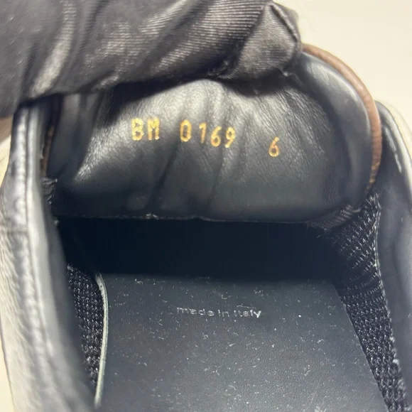 💯 Authentic LOUIS VUITTON Run Away Sneakers Monogram Size (6 Men) Multi Colors - Picture 6 of 8